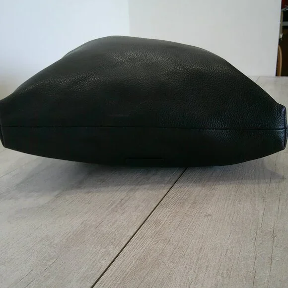 Vince Camuto Black Leather Cayra Minimalist hobo bag - Picture 4 of 9